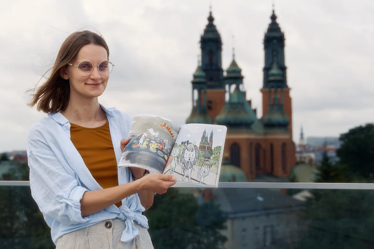 books author and illustrator aneta kmieć-wawrzyniak ravavik